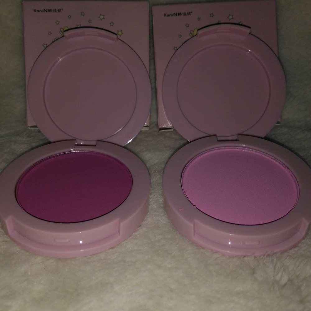 Beautiful pink blush - Picture 2 of 8